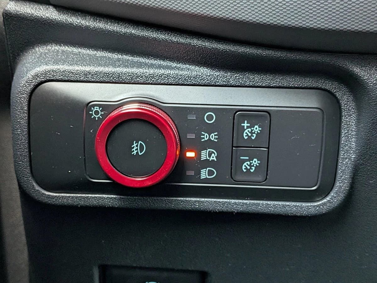 2022 Ford Bronco - Image 16