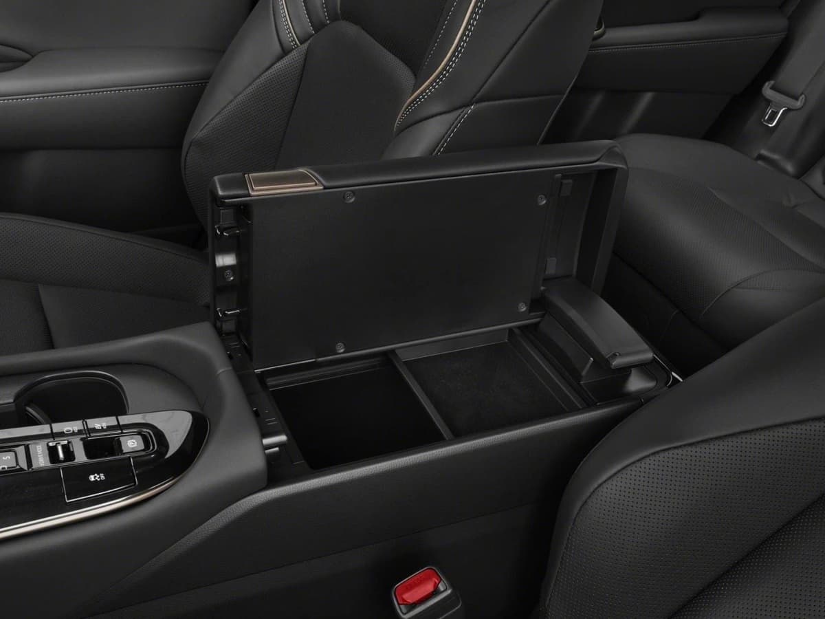 2026 Toyota Crown Signia - Image 10