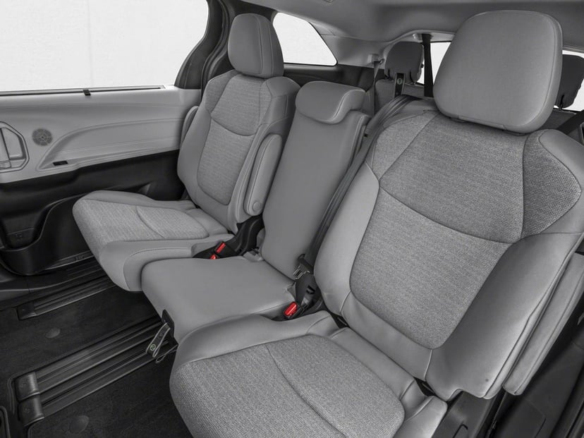 2026 Toyota Sienna - Image 9
