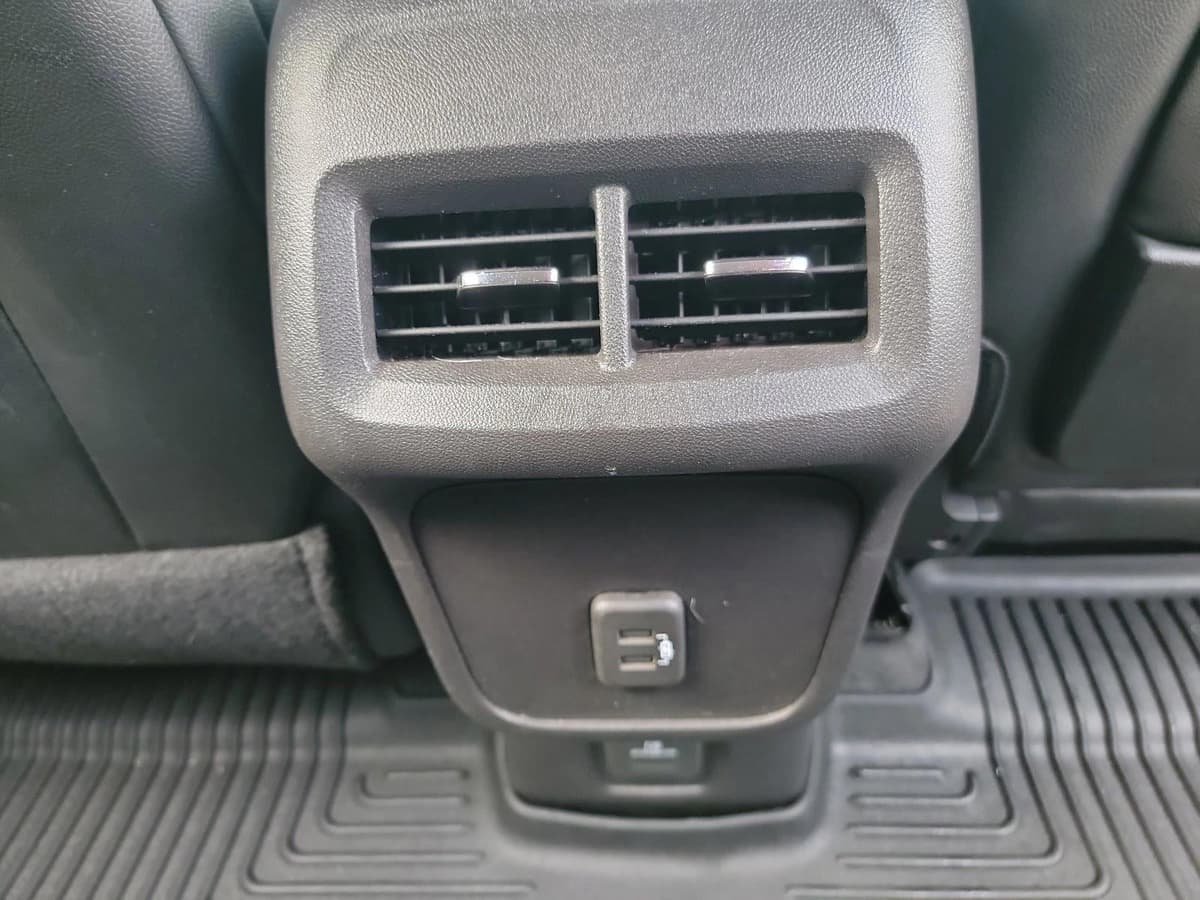 2024 GMC Terrain - Image 17