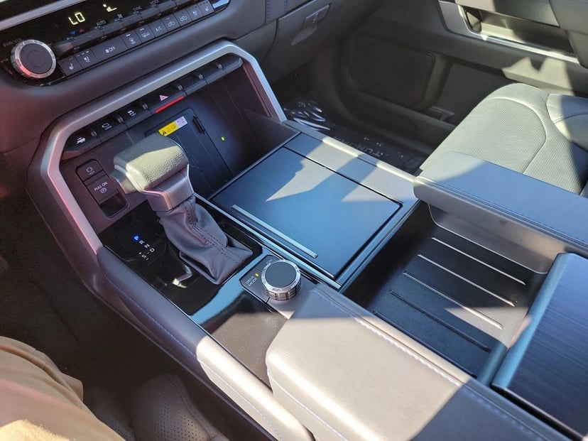 2023 Toyota Tundra - Image 23