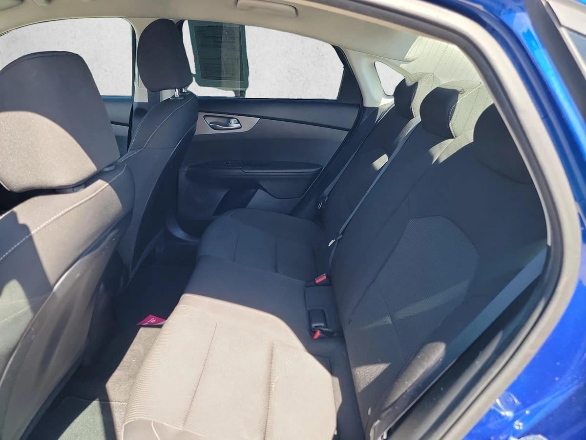 2020 Kia Forte - Image 14