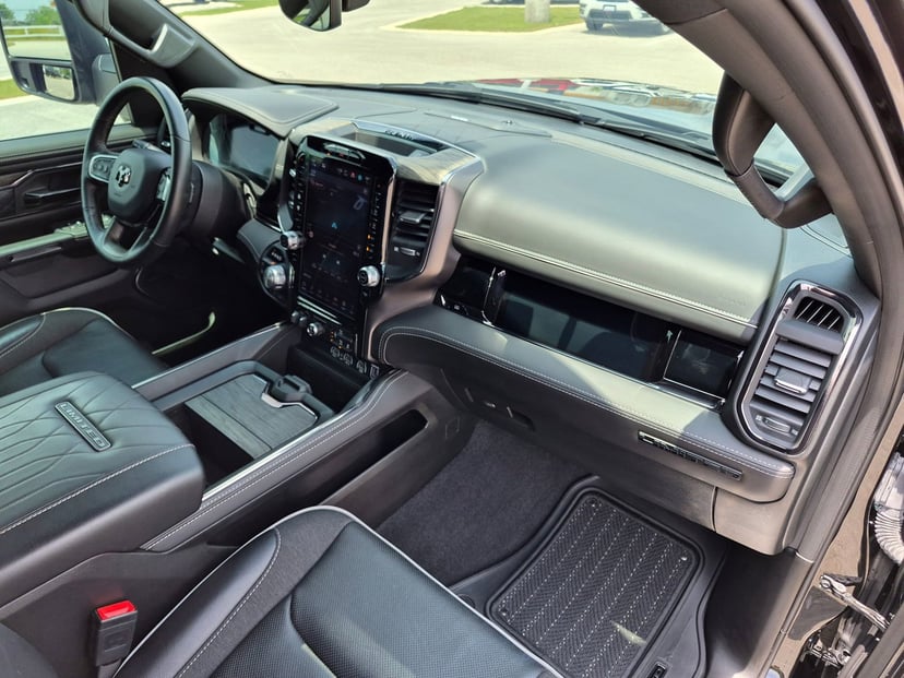 2025 Ram 1500 - Image 22