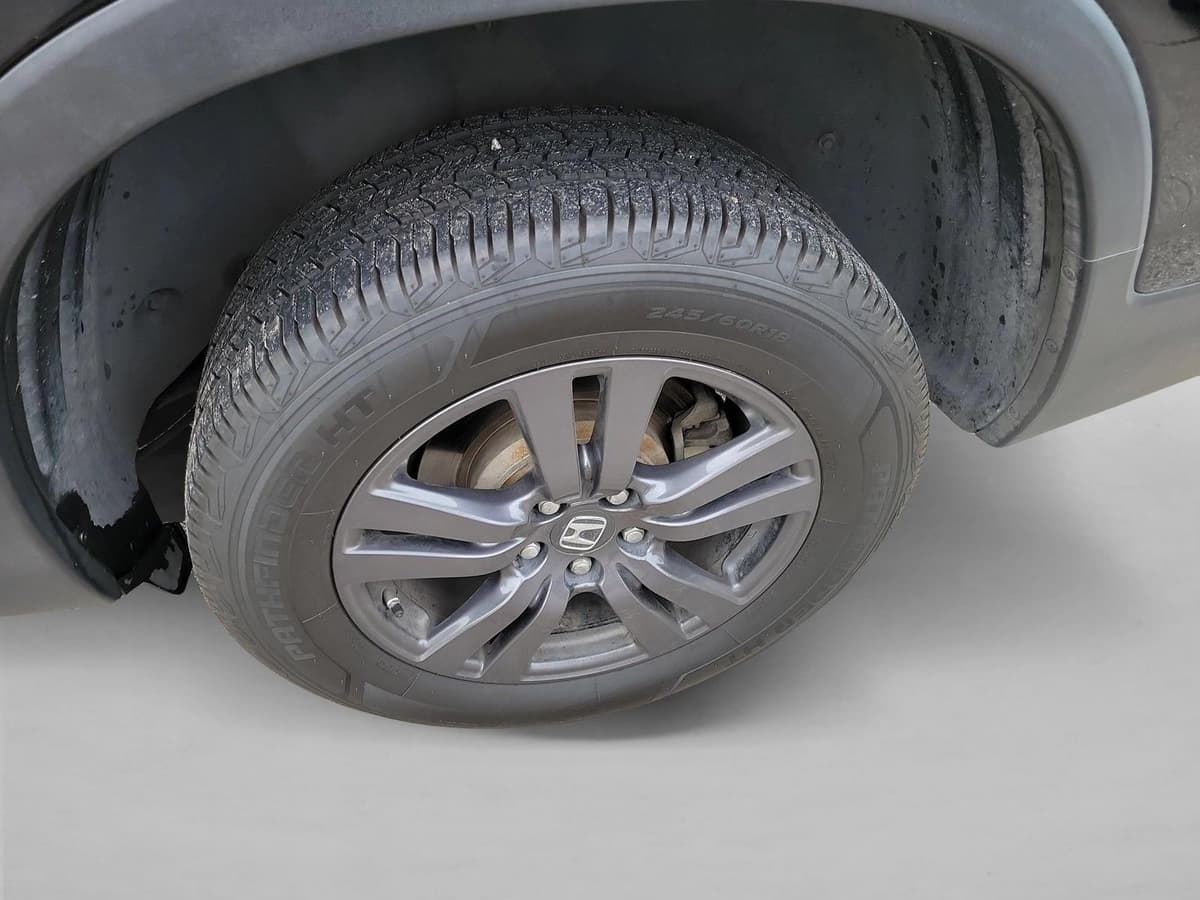 2019 Honda Ridgeline - Image 9