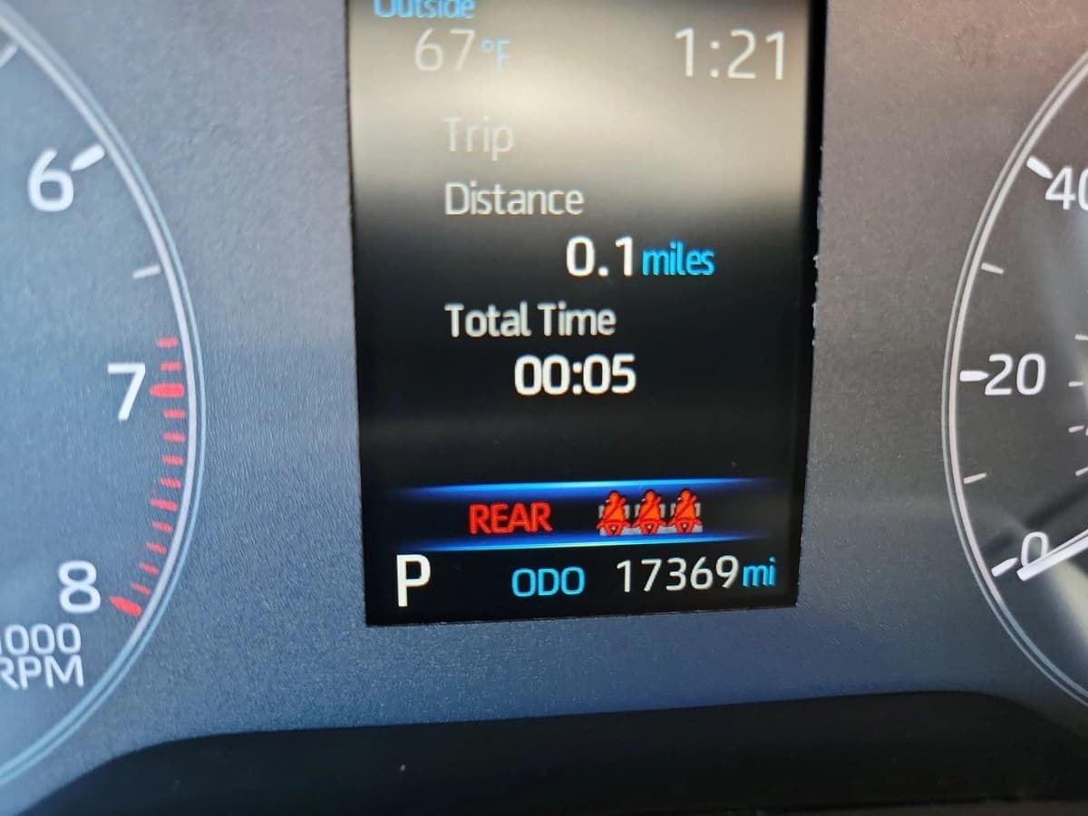 2025 Toyota Corolla - Image 20