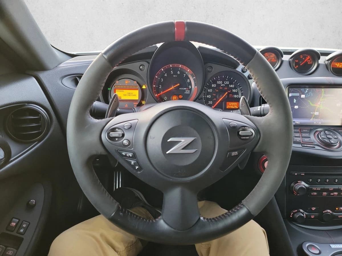 2020 Nissan 370Z - Image 15