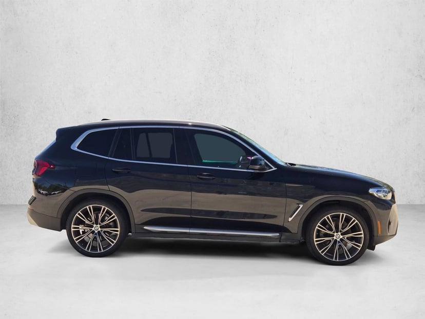 2023 BMW X3 - Image 4