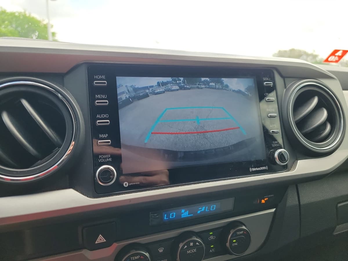 2021 Toyota Tacoma - Image 20