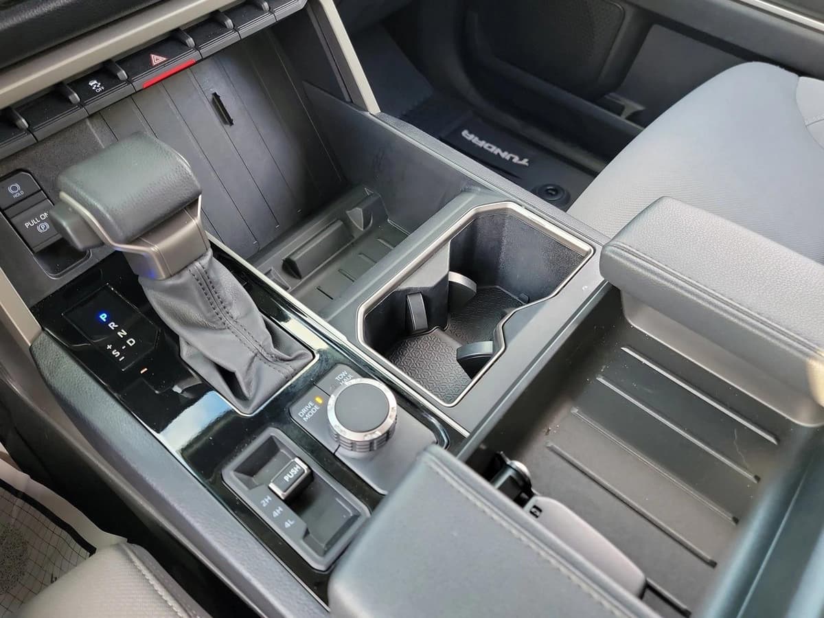 2023 Toyota Tundra - Image 22