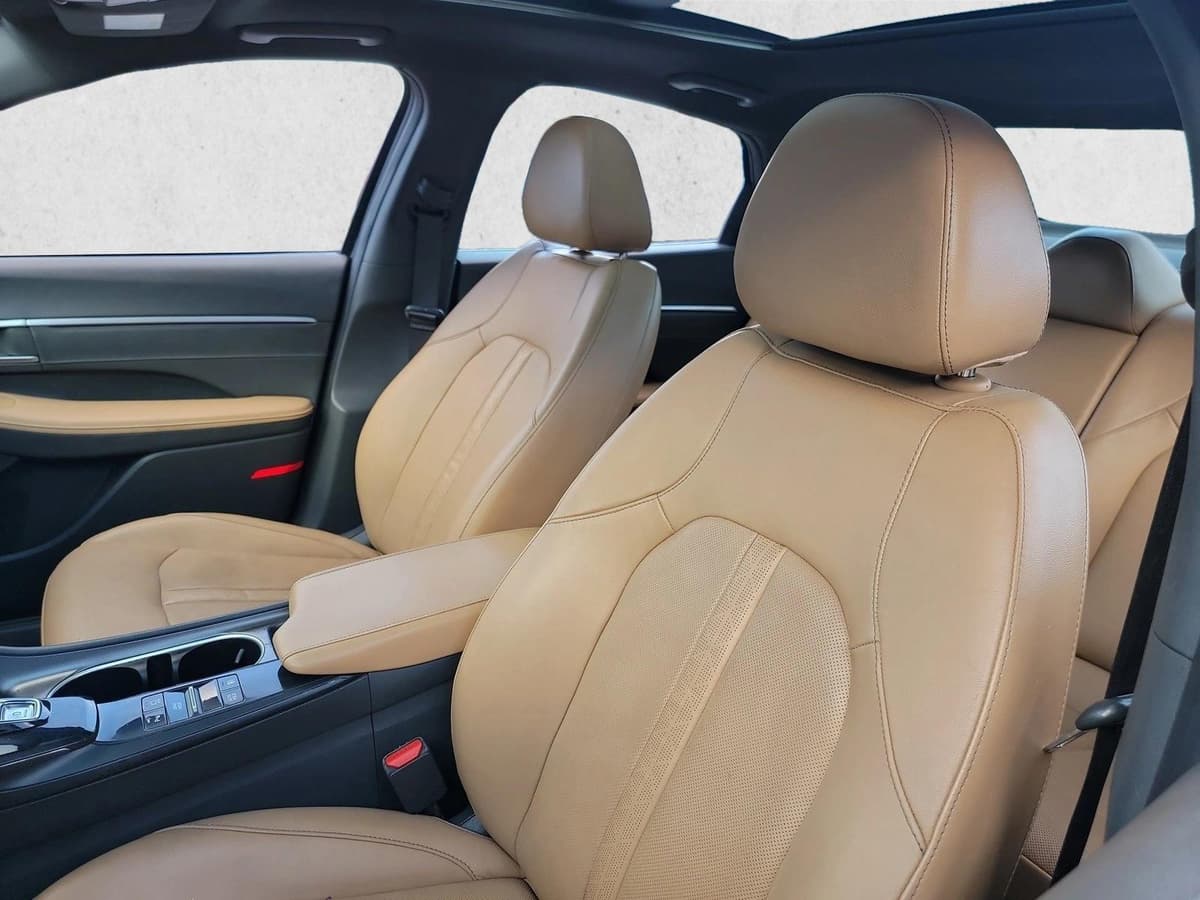 2021 Hyundai Sonata - Image 13