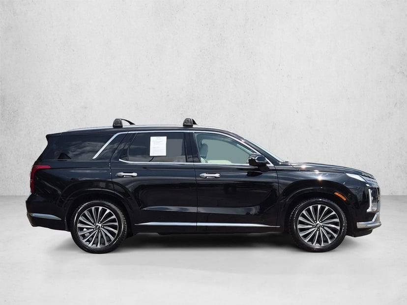 2023 Hyundai Palisade - Image 3