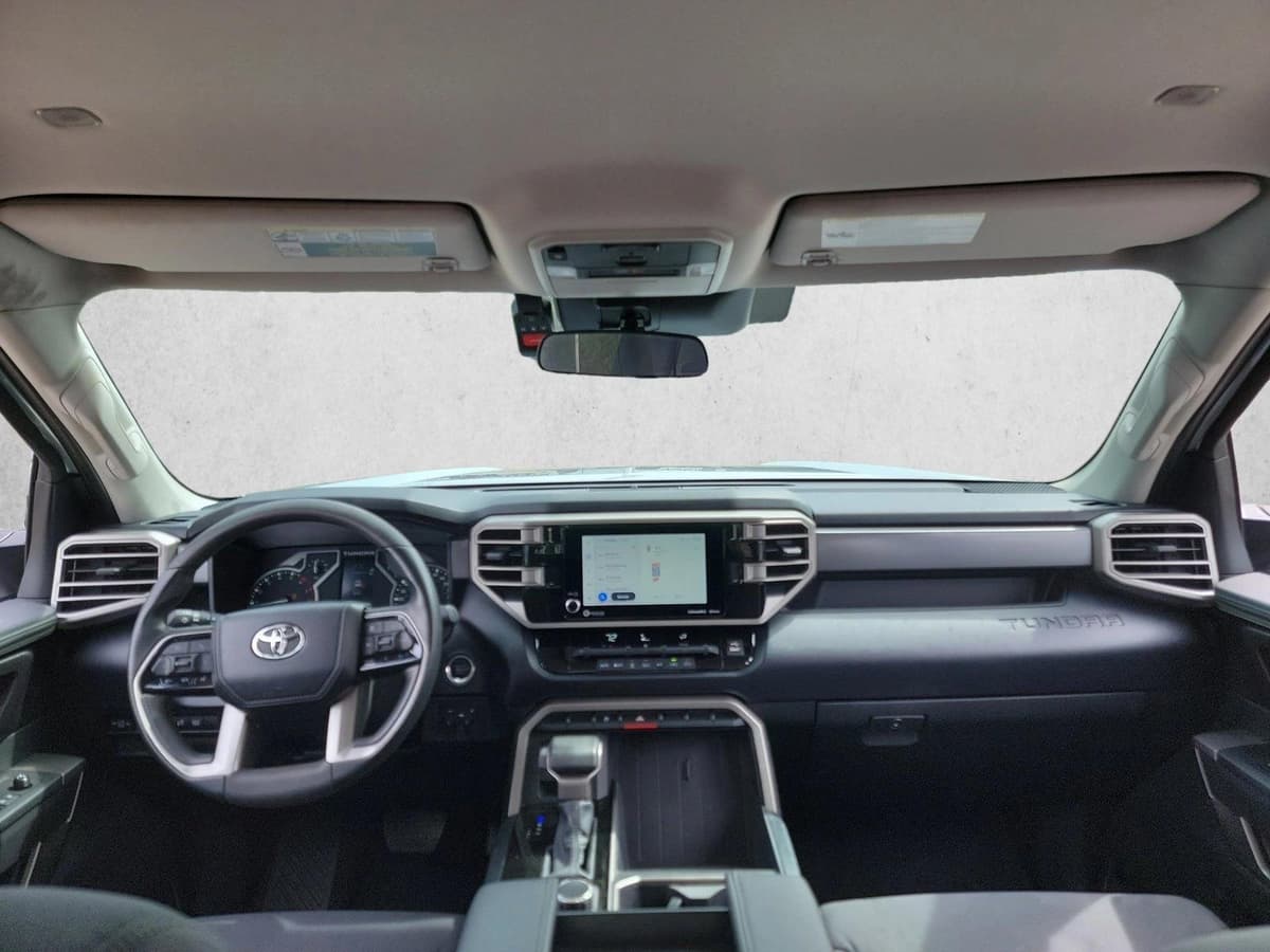 2024 Toyota Tundra - Image 15