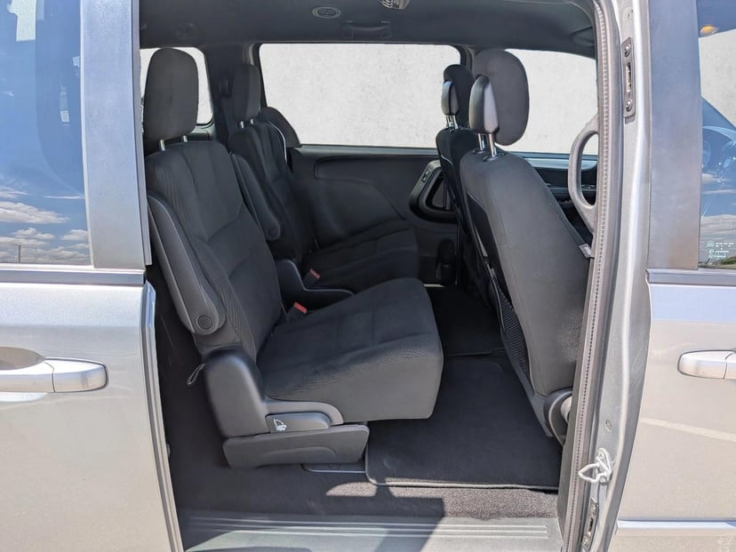 2015 Dodge Grand Caravan - Image 19