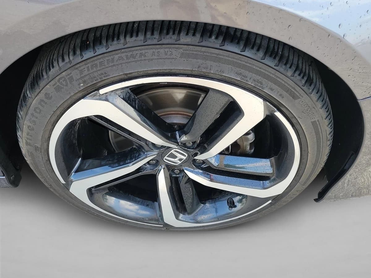 2020 Honda Accord - Image 10