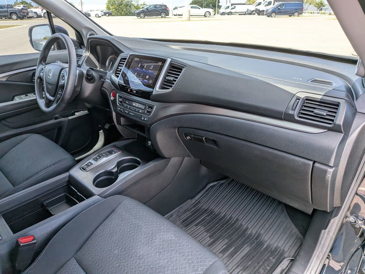 2020 Honda Ridgeline - Image 20