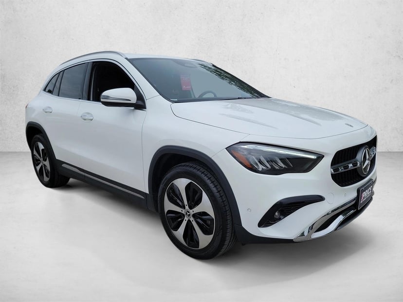 2025 Mercedes-Benz GLA 250 - Image 4