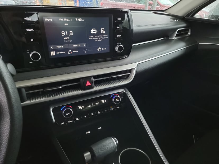 2023 Kia K5 - Image 22