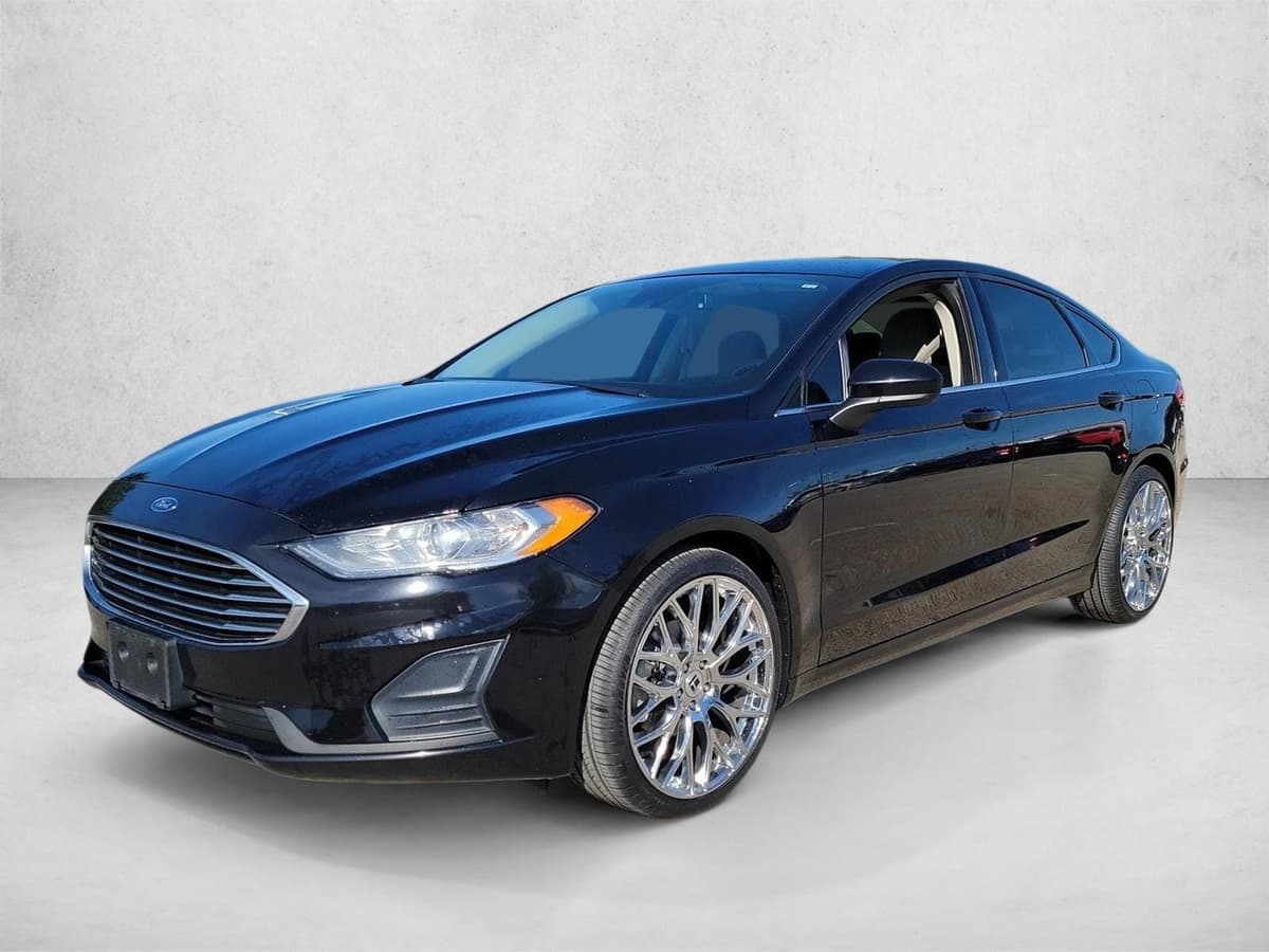 2020 Ford Fusion - Image 1