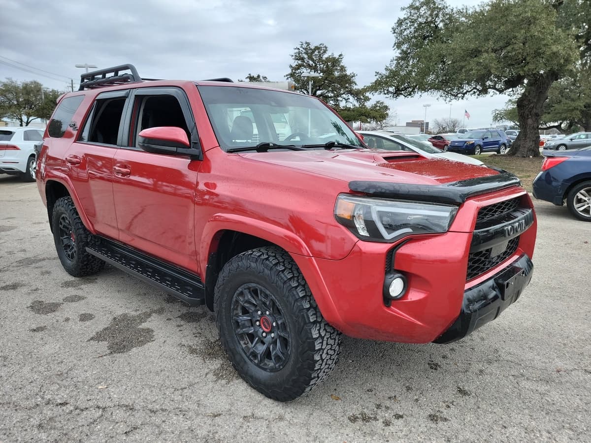 2020 Toyota 4Runner - Image 3