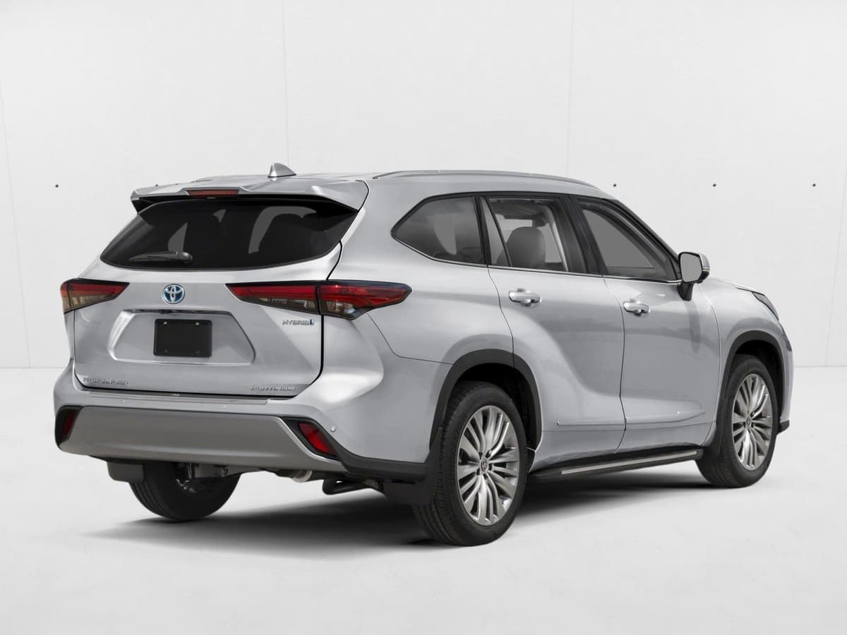 2026 Toyota Highlander Hybrid - Image 2