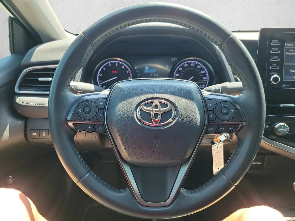 2022 Toyota Camry - Image 15