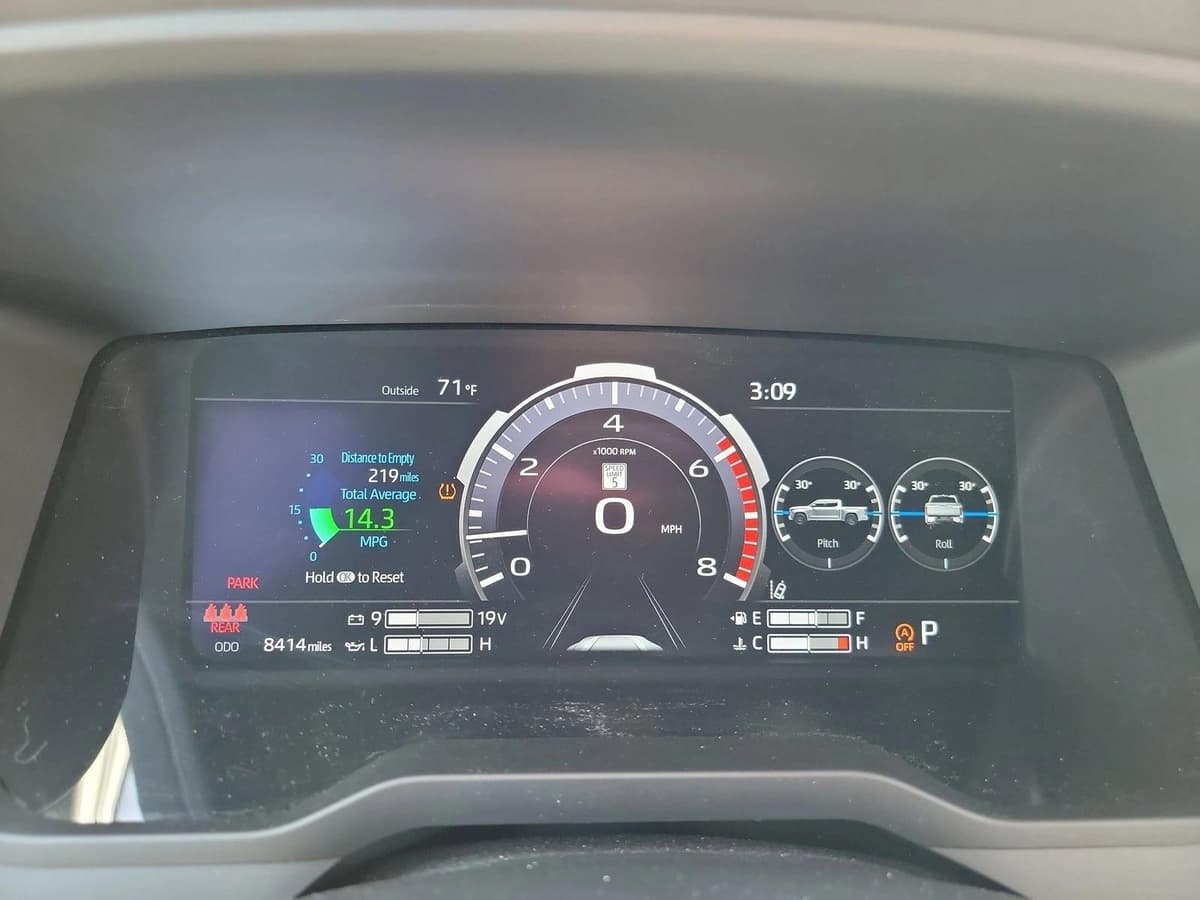 2024 Toyota Tundra - Image 17