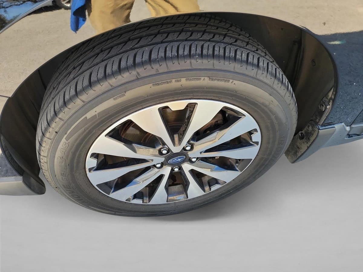 2015 Subaru Outback - Image 9