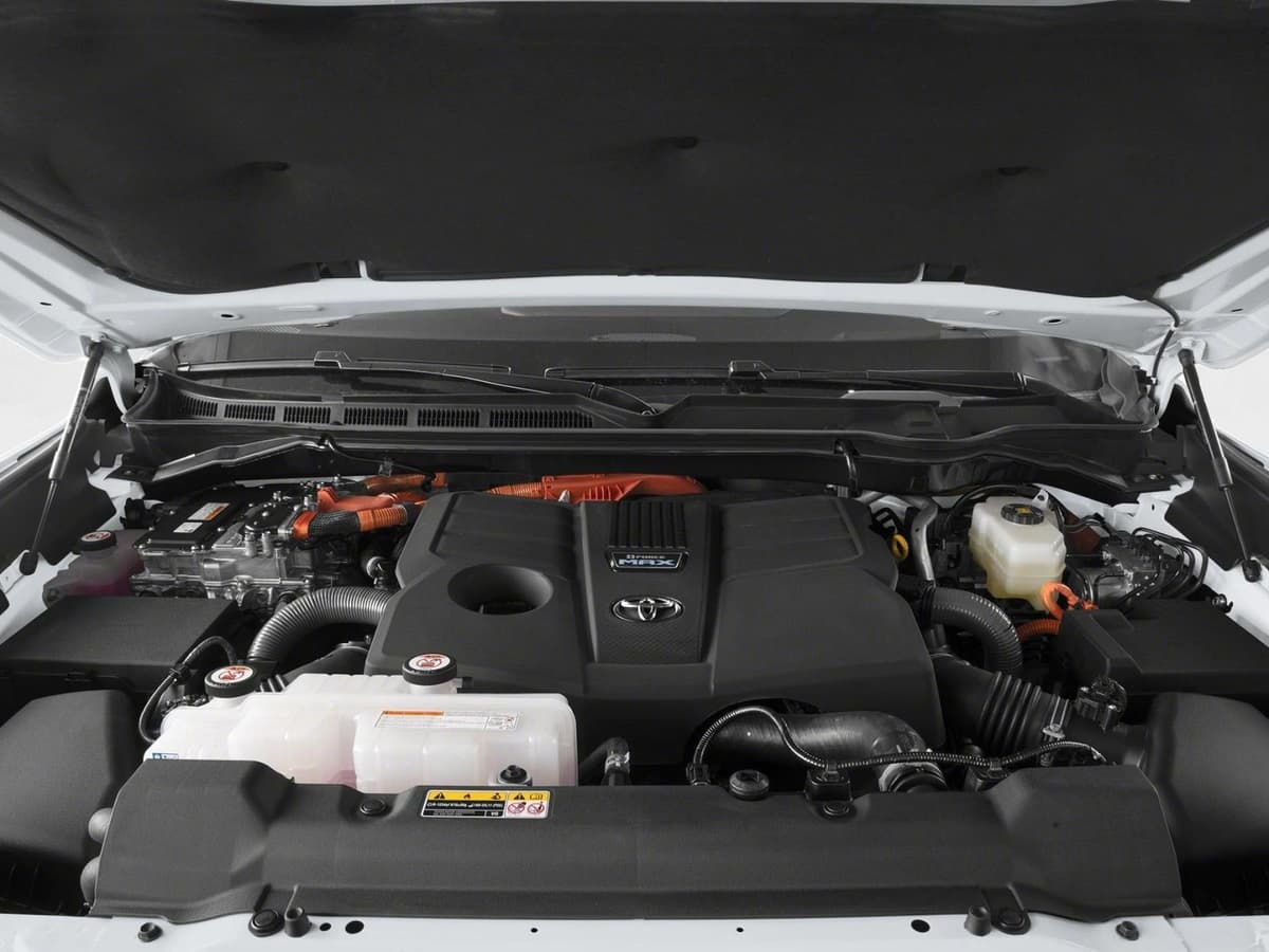 2026 Toyota Tundra i-FORCE MAX - Image 8