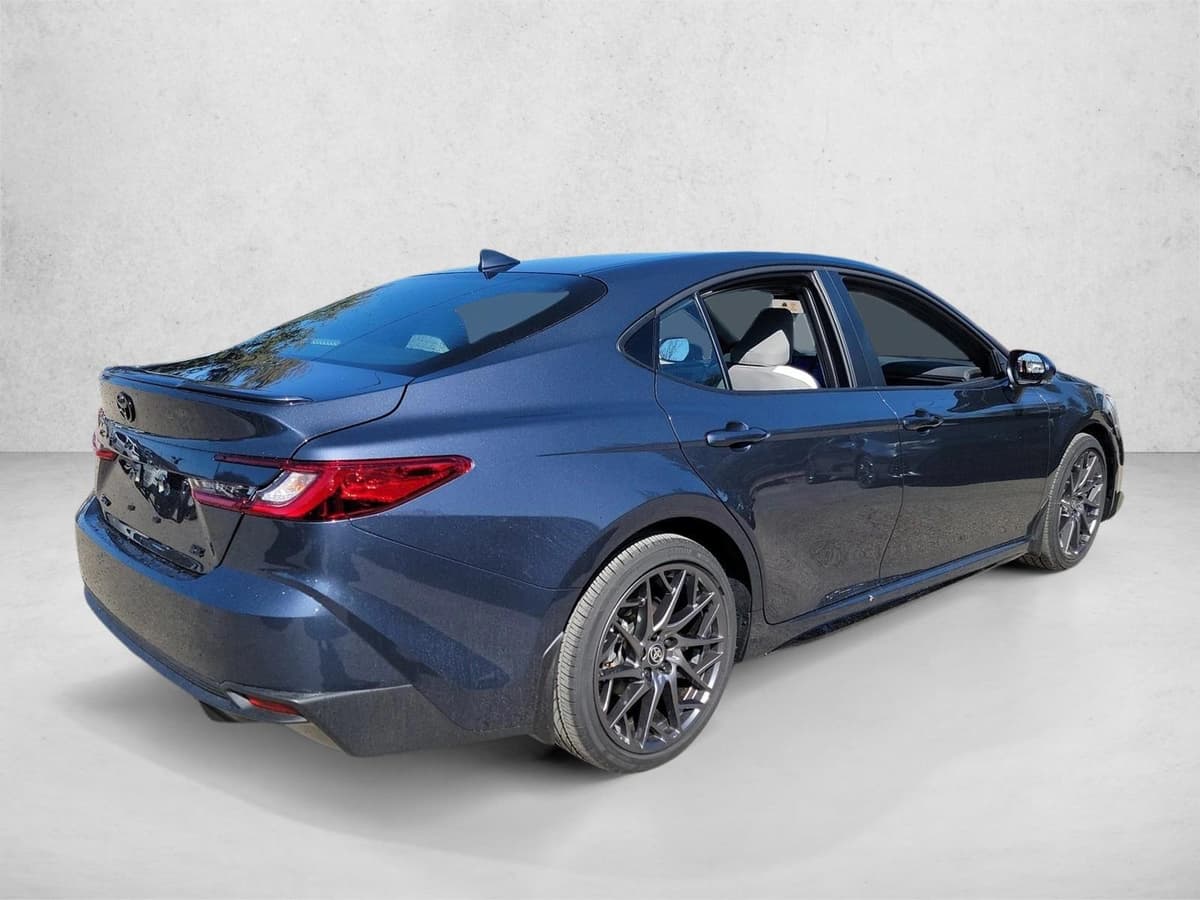 2026 Toyota Camry - Image 5