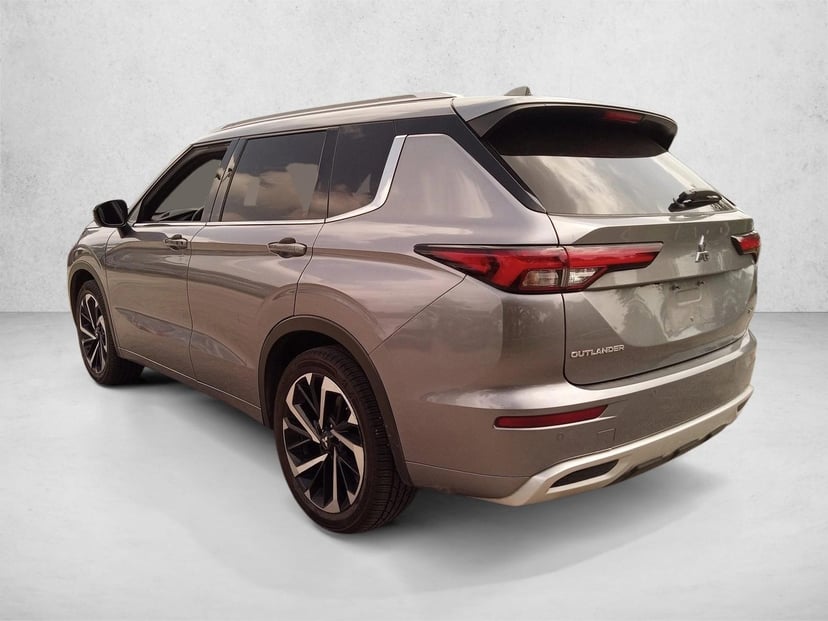 2022 Mitsubishi Outlander - Image 7