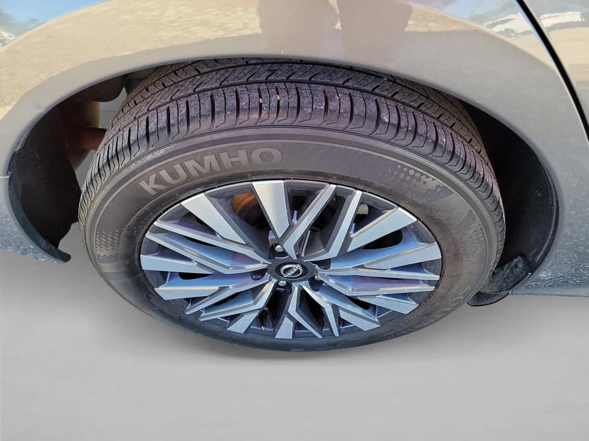 2024 Nissan Altima - Image 11