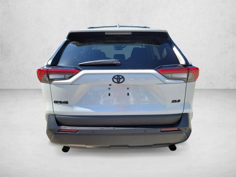 2025 Toyota RAV4 - Image 6