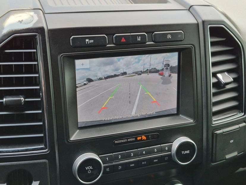 2021 Ford Expedition - Image 13