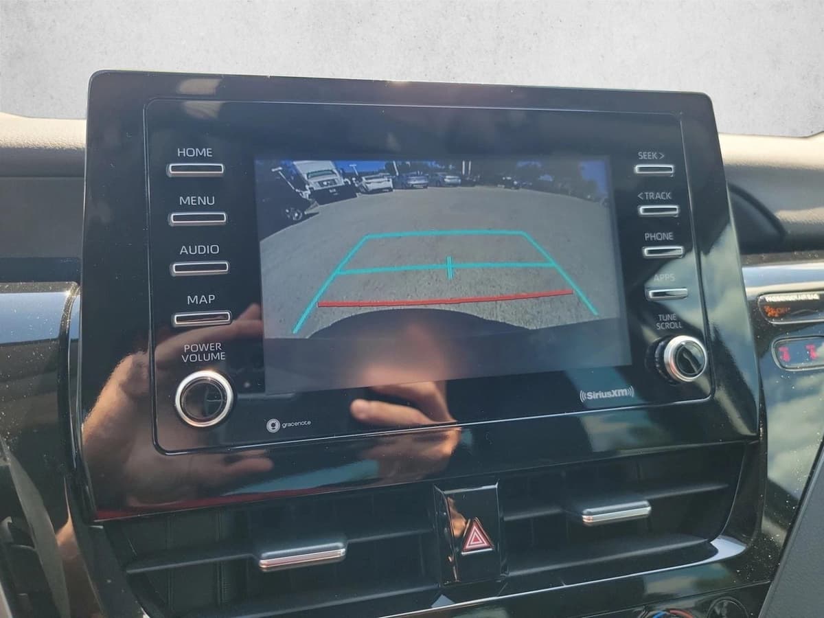 2022 Toyota Camry - Image 20