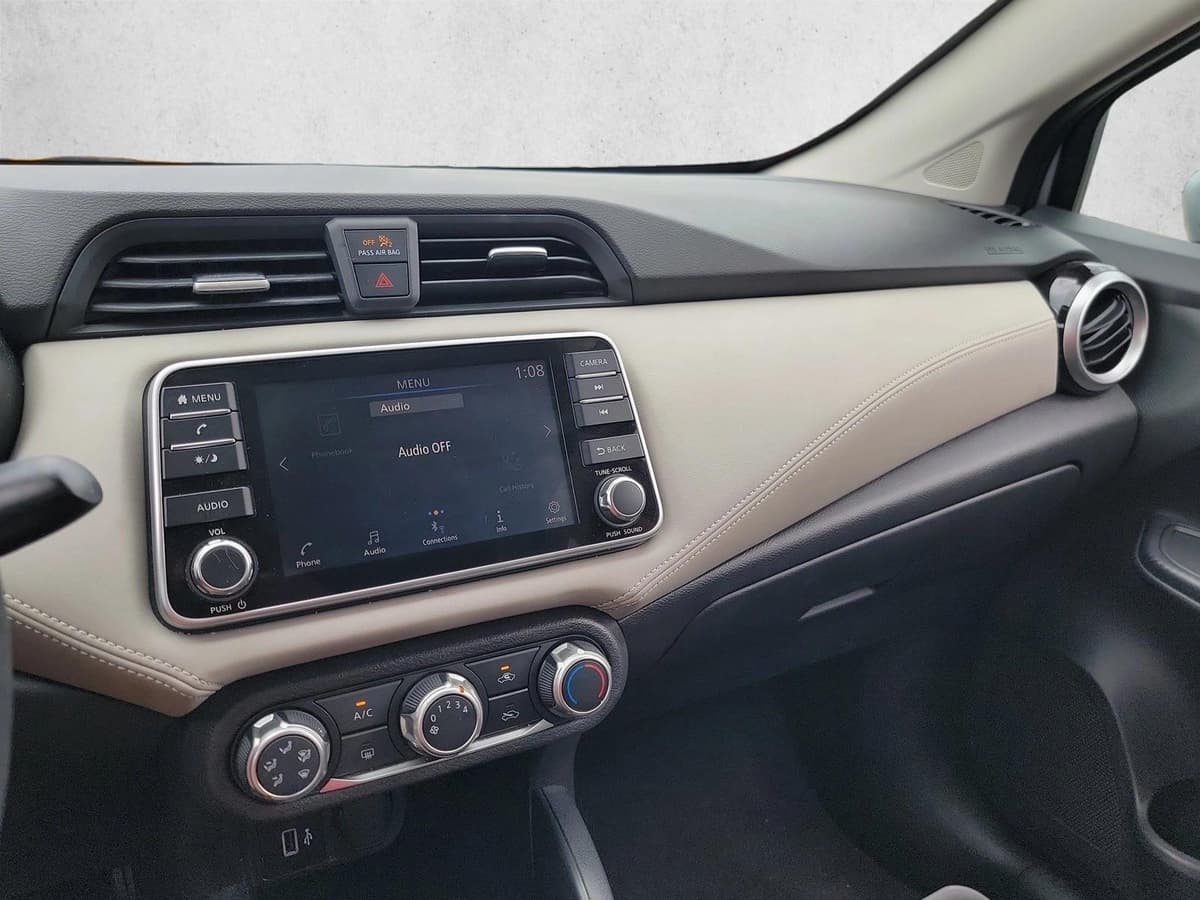 2020 Nissan Versa - Image 21