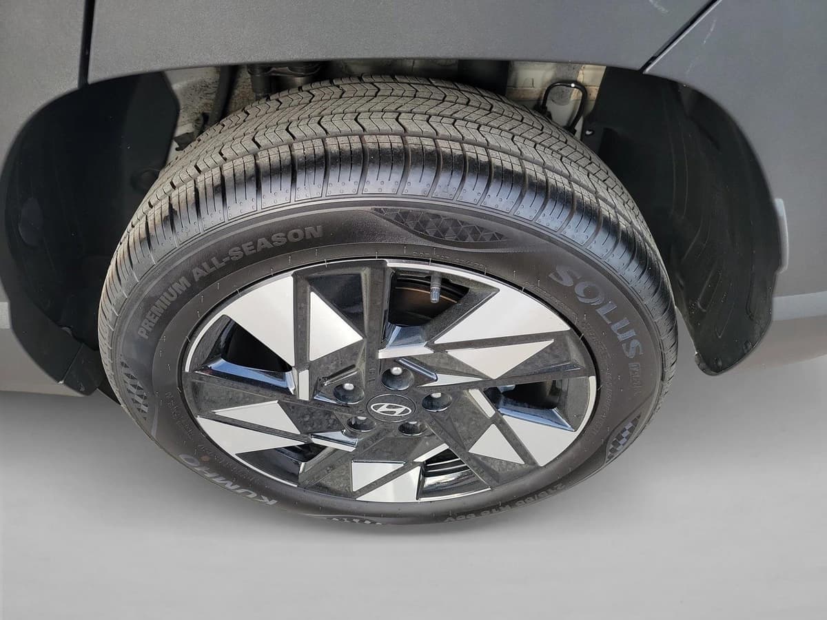 2025 Hyundai Kona - Image 12