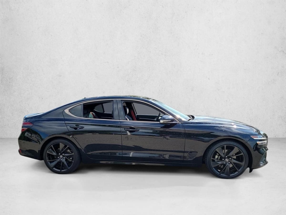 2023 Genesis G70 - Image 4