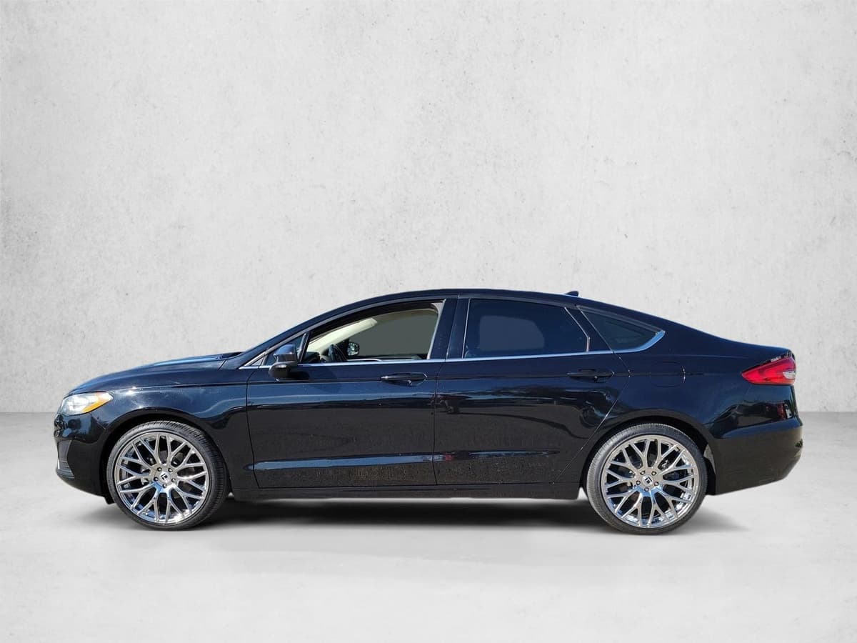 2020 Ford Fusion - Image 8