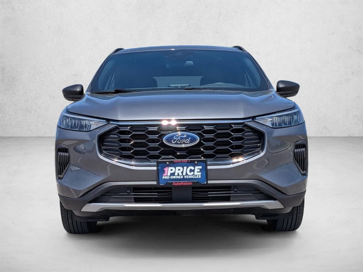 2025 Ford Escape - Image 2