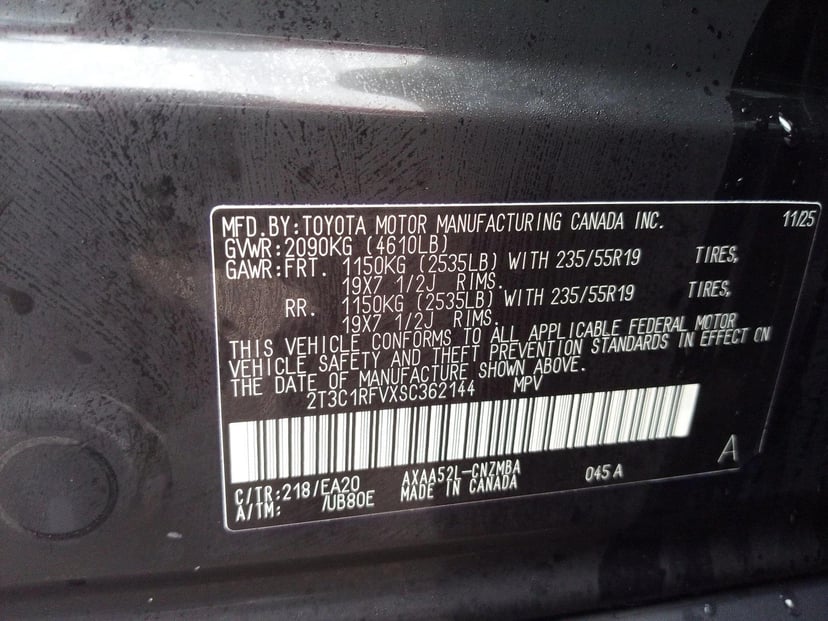 2025 Toyota RAV4 - Image 24