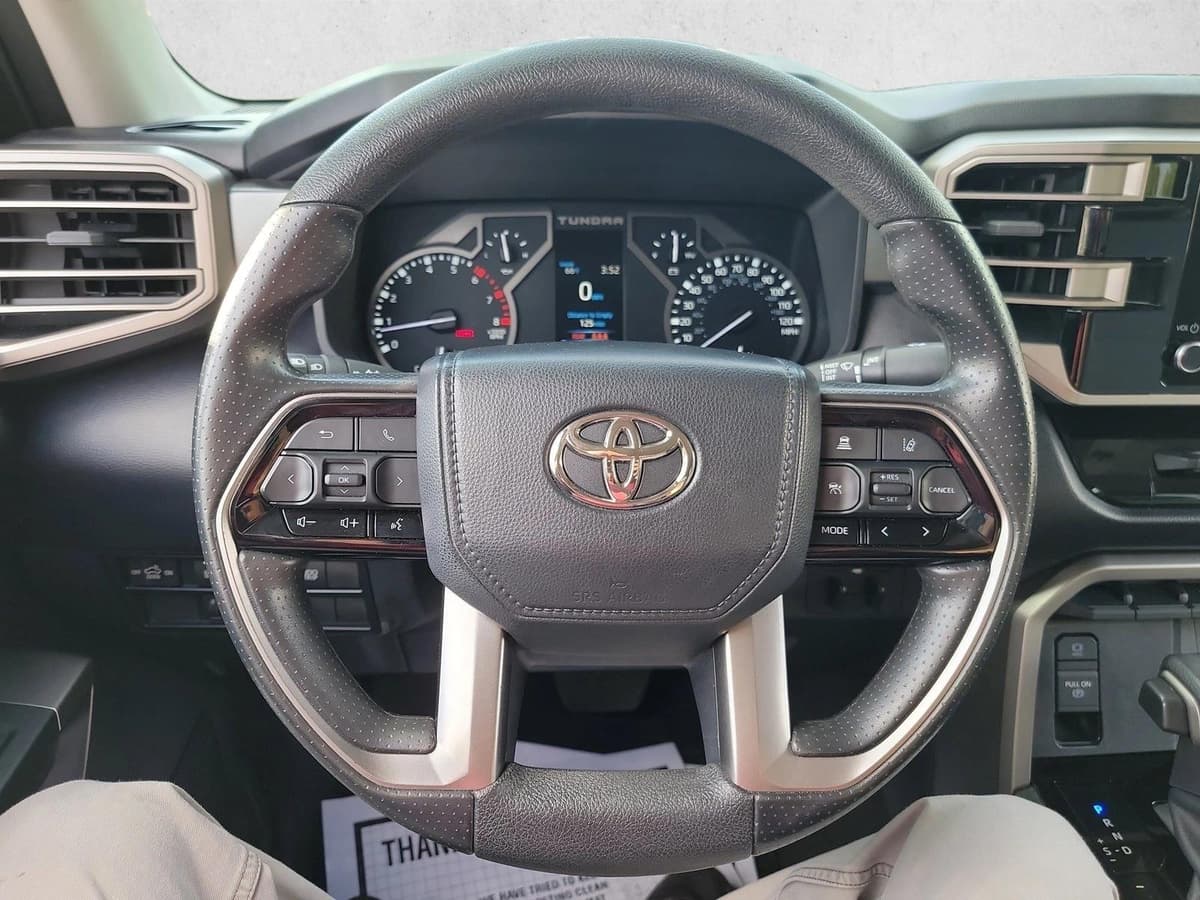 2023 Toyota Tundra - Image 19