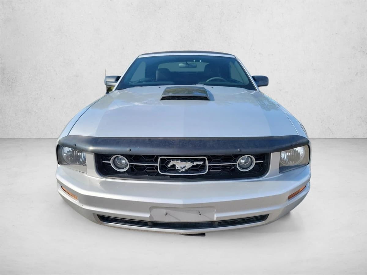 2007 Ford Mustang - Image 2