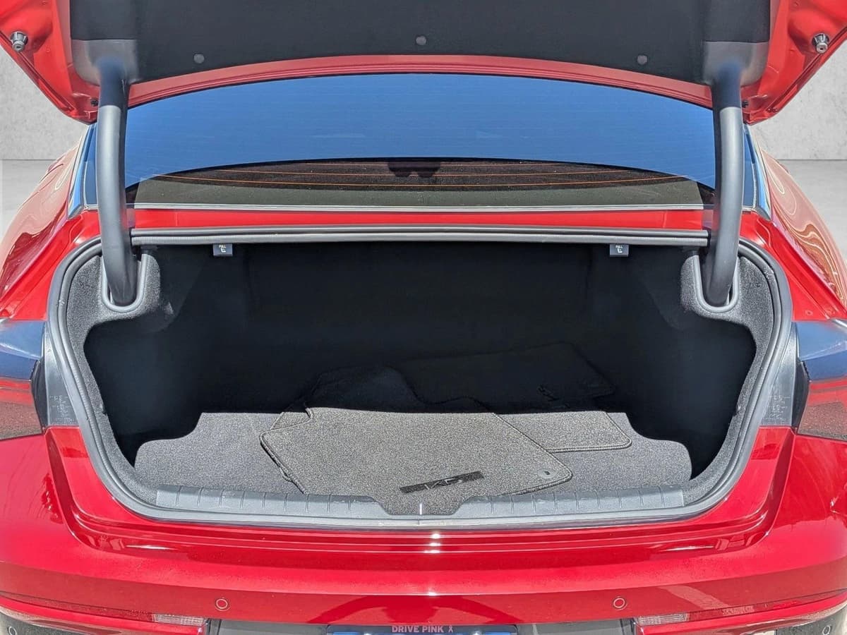 2025 Kia K5 - Image 7