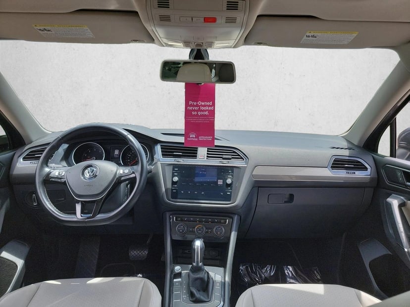 2018 Volkswagen Tiguan - Image 18