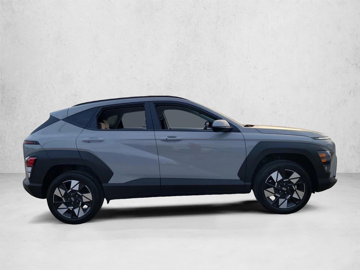 2025 Hyundai Kona - Image 4