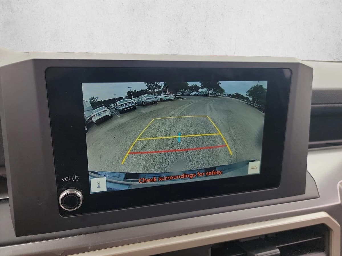 2024 Toyota Tacoma - Image 21