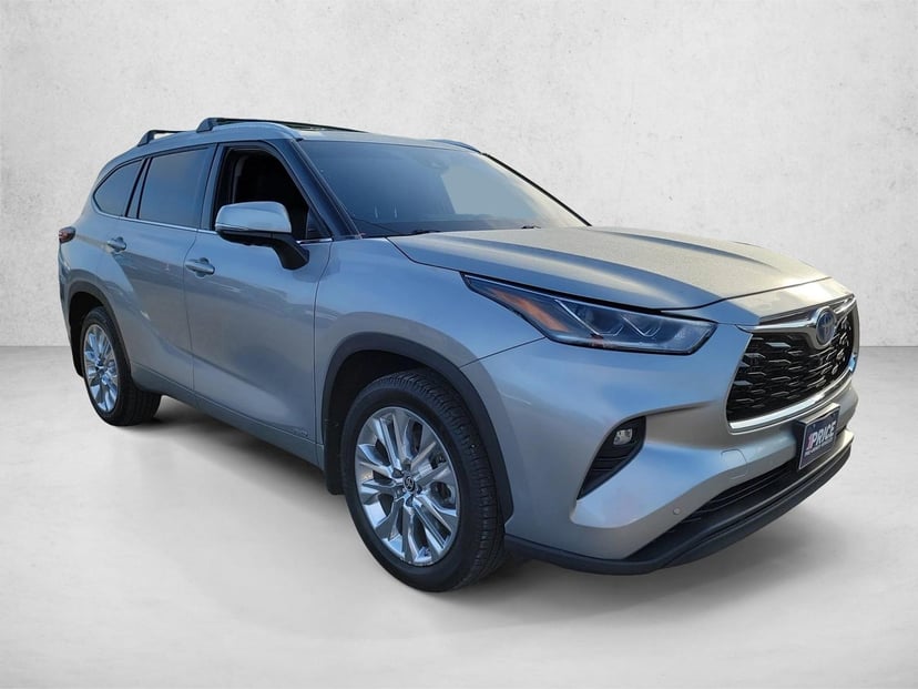 2024 Toyota Highlander Hybrid - Image 3