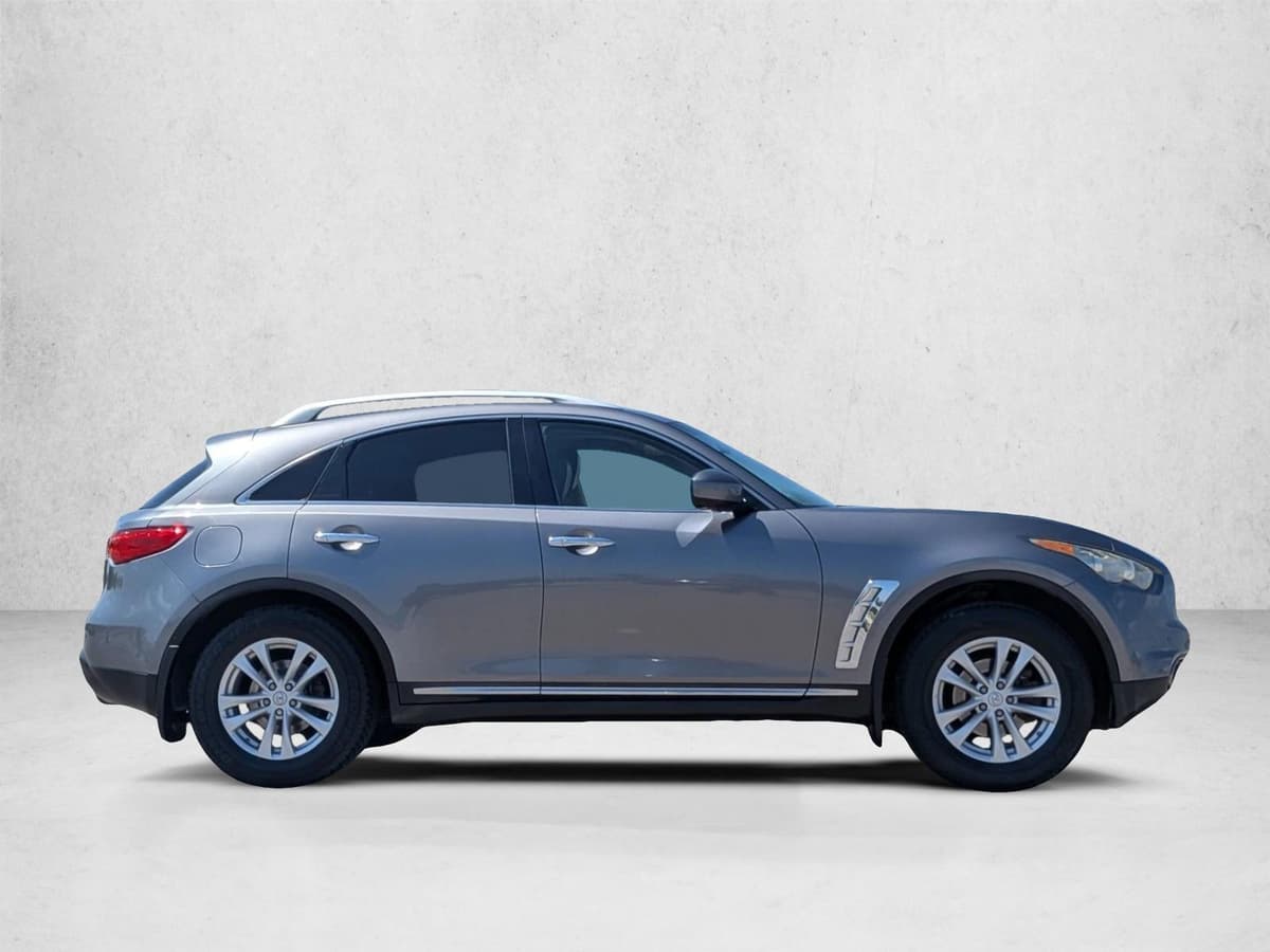 2012 INFINITI FX35 - Image 4