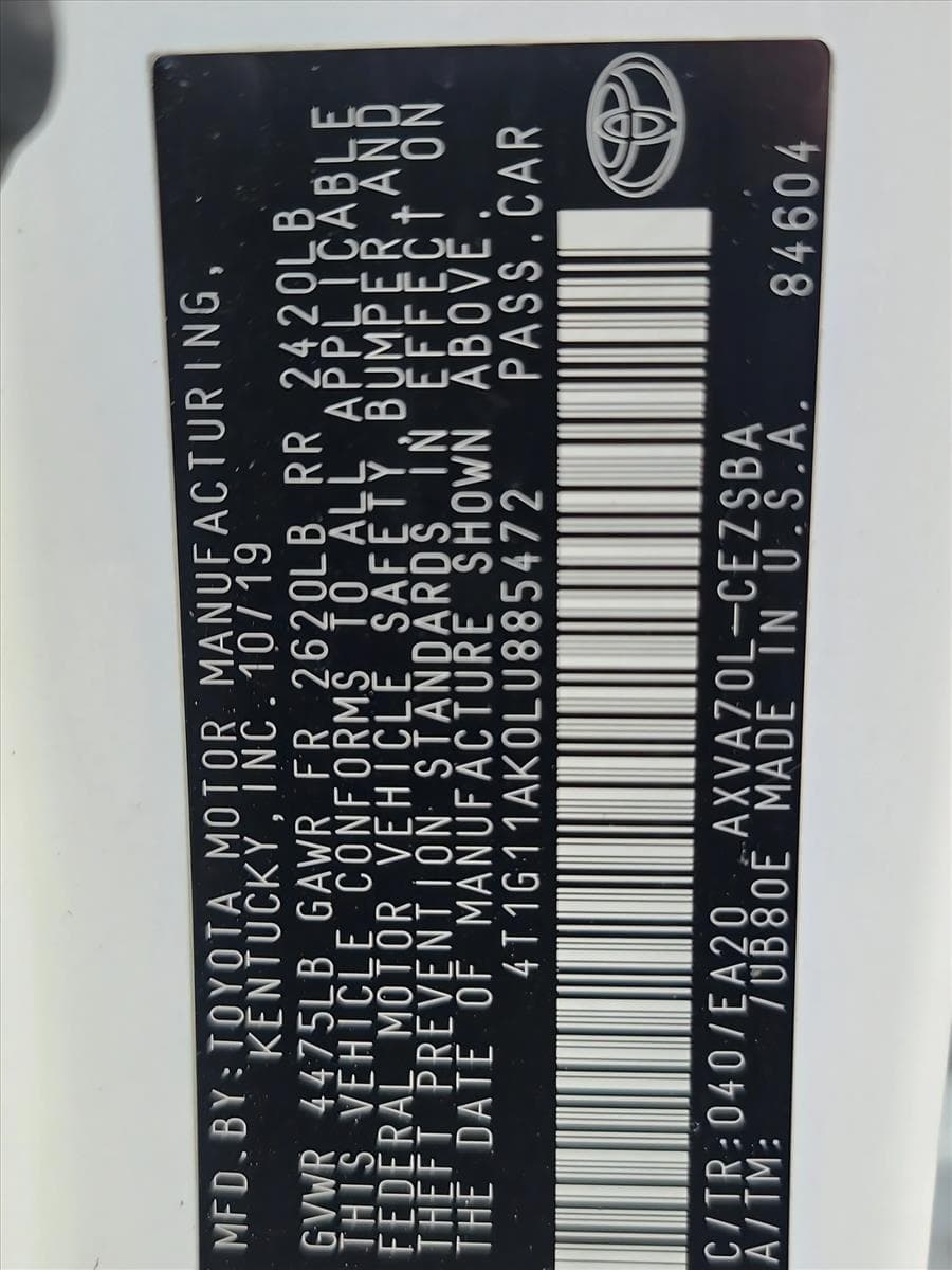 2020 Toyota Camry - Image 24