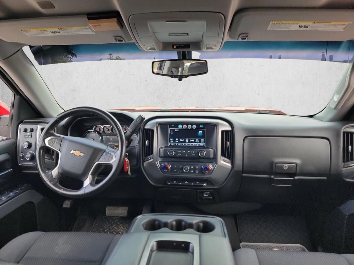 2018 Chevrolet Silverado 1500 - Image 17